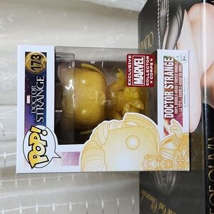 Funko POP! Doctor Strange #173 Marvel Collector Corps Exclusive Glitter Variant